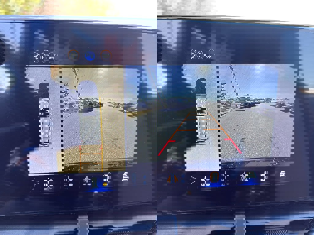 New 2026 Chevrolet Equinox ACTIV w/ Safety and Technology Package image 11