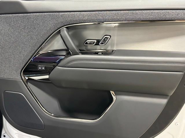 New 2025 Land Rover Range Rover Sport image 32