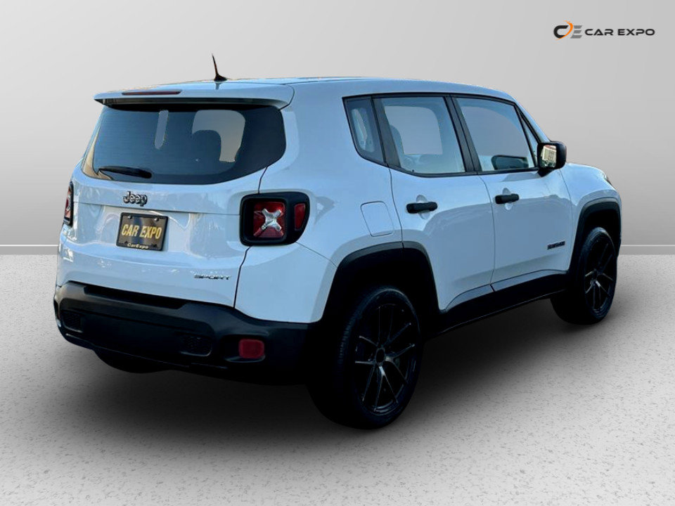 Used 2015 Jeep Renegade Sport image 6