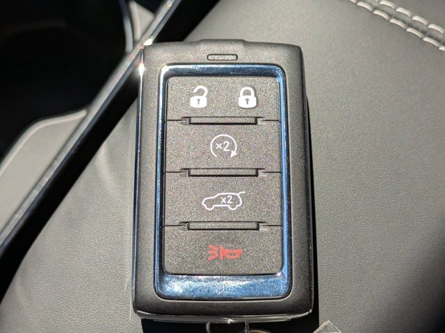 New 2025 Jeep Grand Cherokee L Overland w/ Advanced Protech Group III image 26