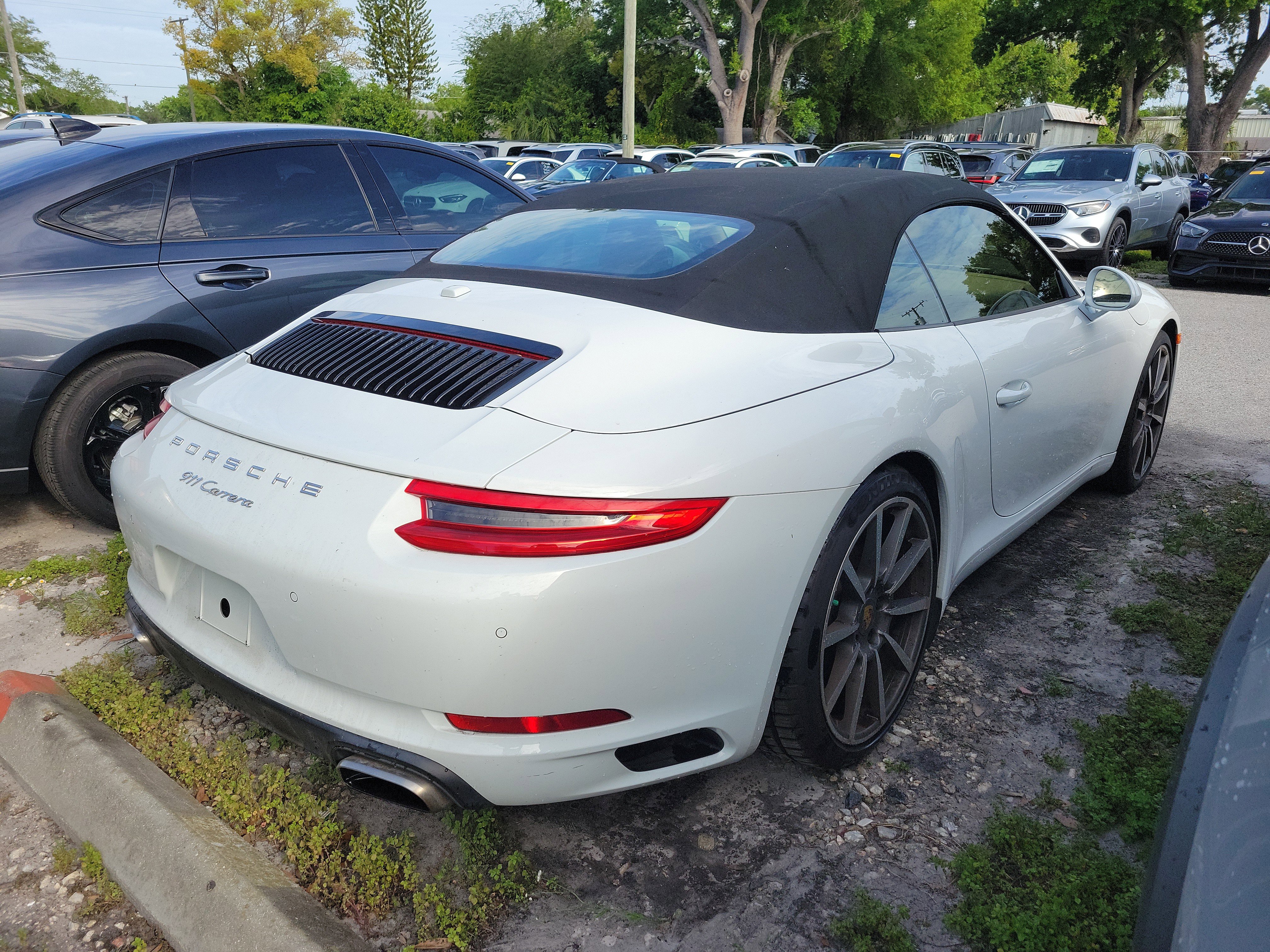 Used 2017 Porsche 911 Carrera image 3