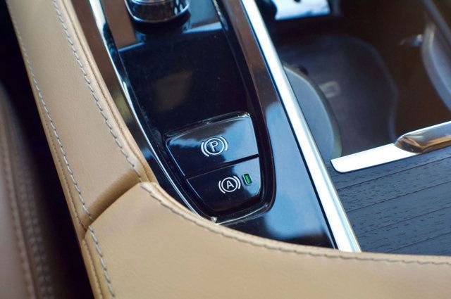 Used 2024 Volvo XC90 B6 Ultimate AWD/4WD image 33