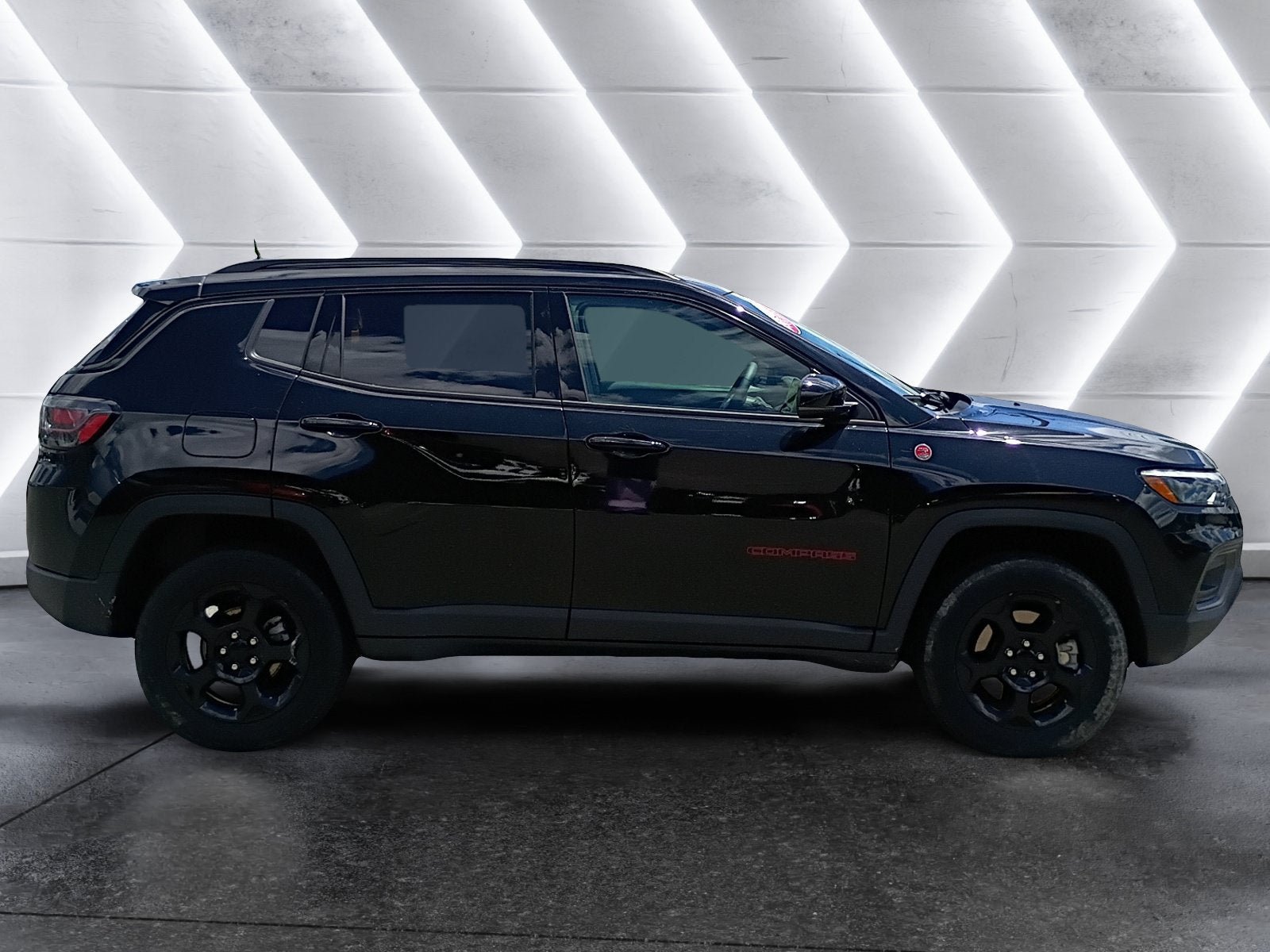 Certified 2023 Jeep Compass Trailhawk w/ Trailhawk Elite Group AWD/4WD image 7