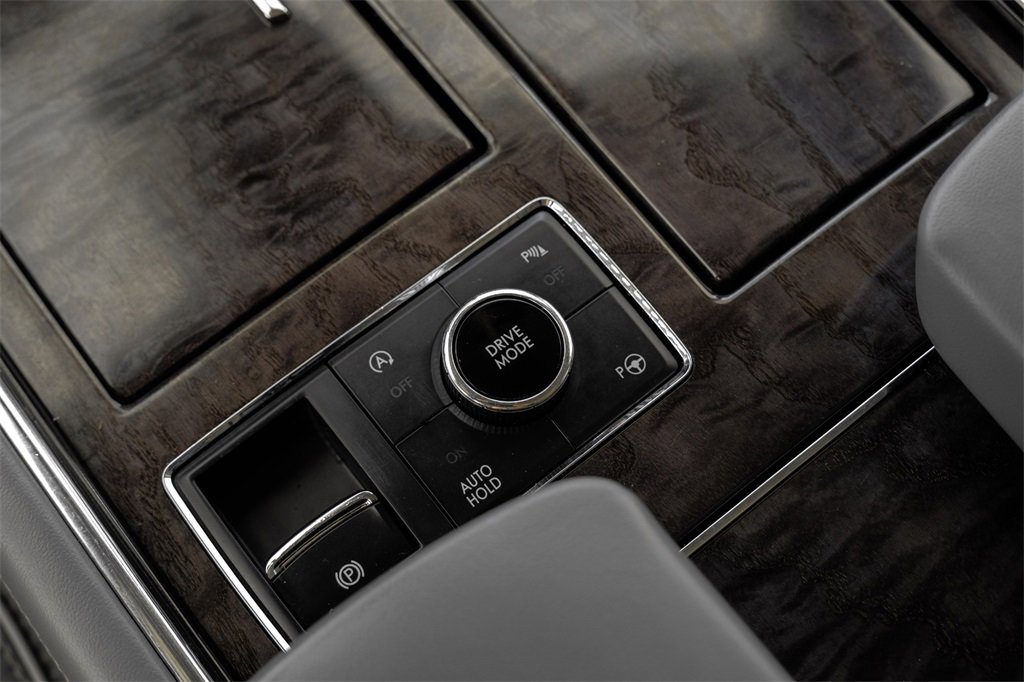 Used 2019 Lincoln Navigator Reserve image 31