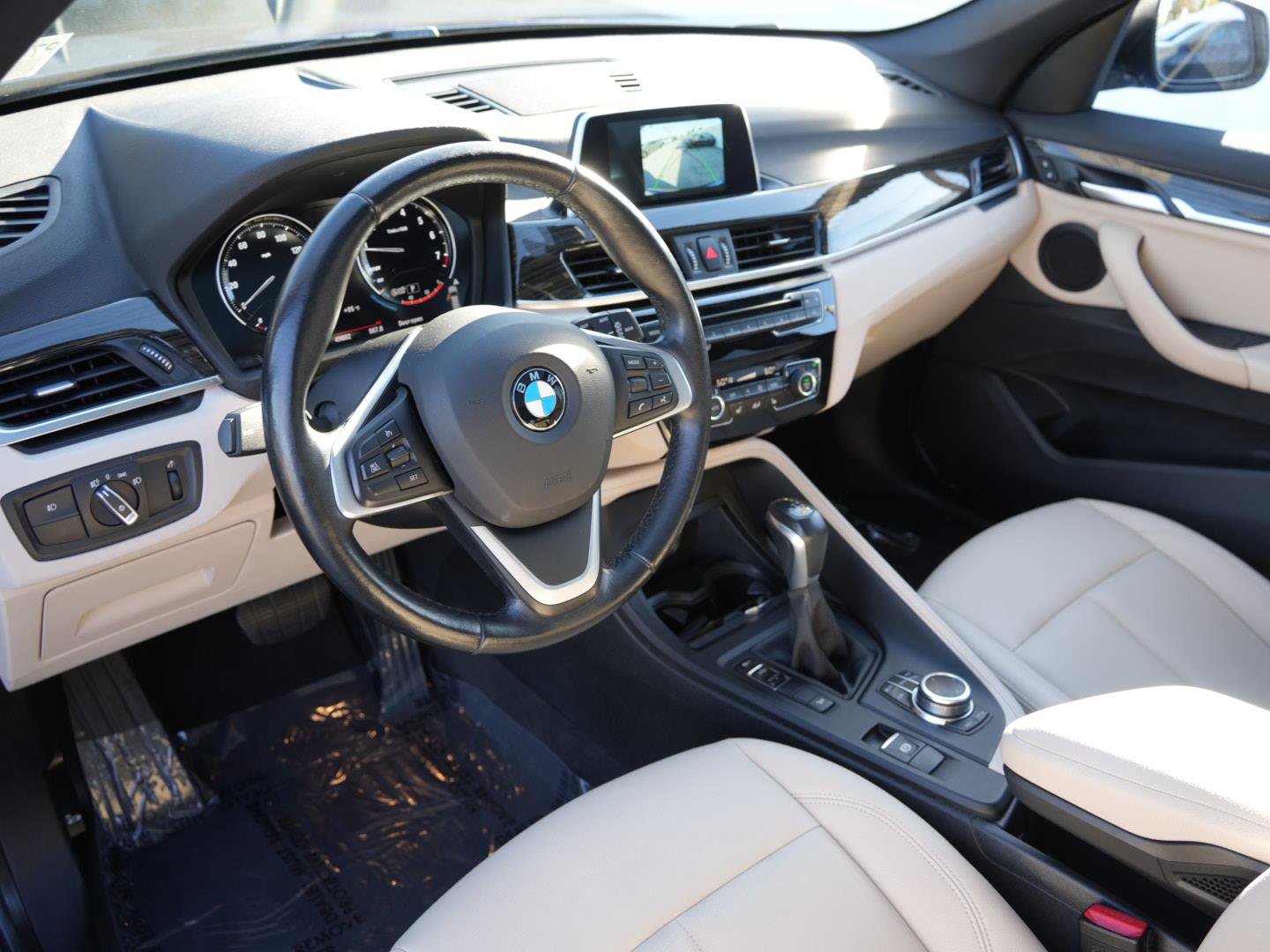 Used 2018 BMW X1 xDrive28i w/ Convenience Package image 9