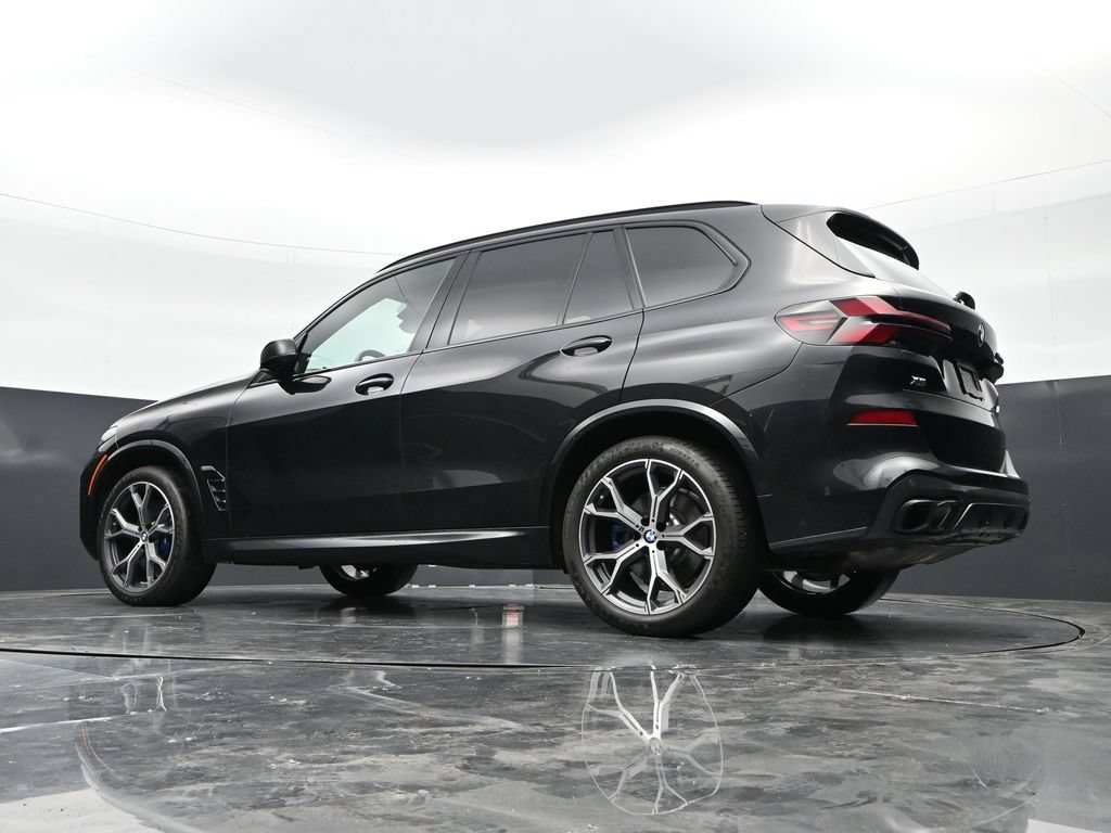 Used 2026 BMW X5 M60i AWD/4WD image 44