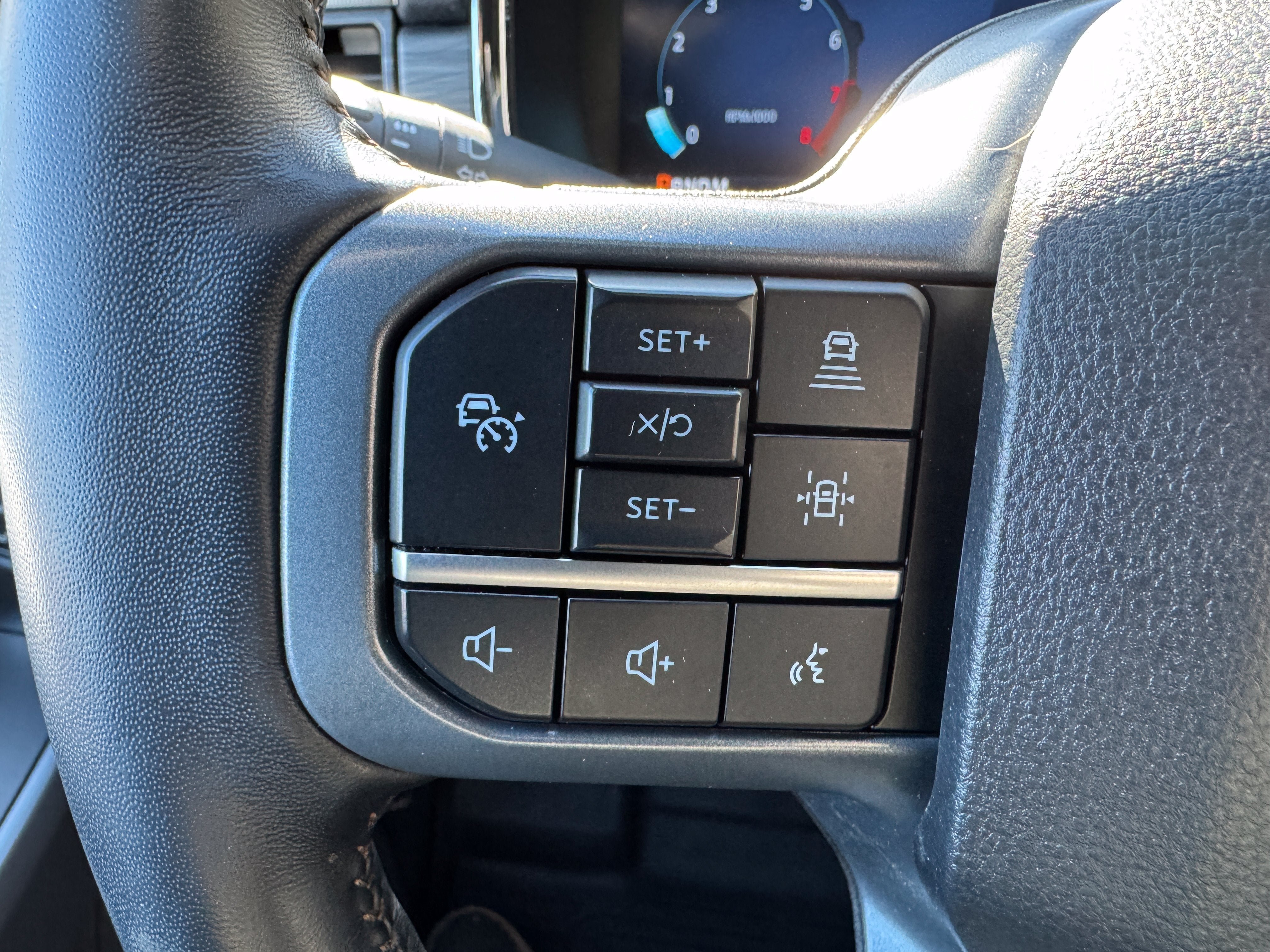 Used 2024 Ford F150 Lariat w/ Bed Utility Package AWD/4WD image 11