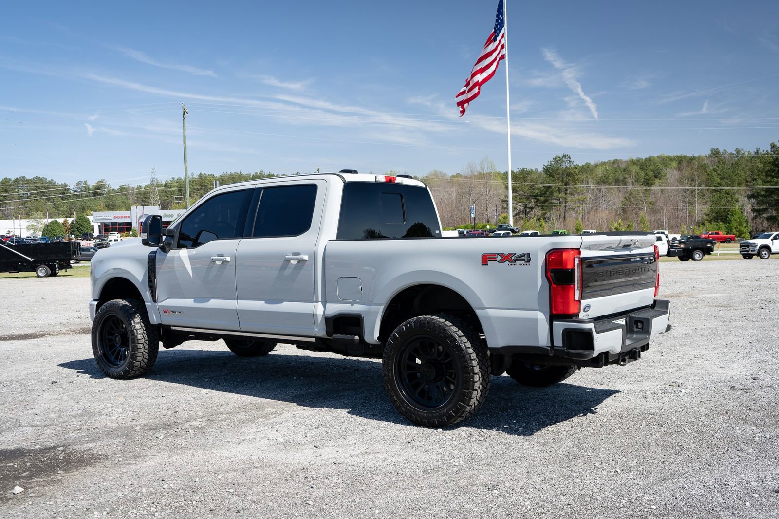 Used 2025 Ford F250 Platinum image 19