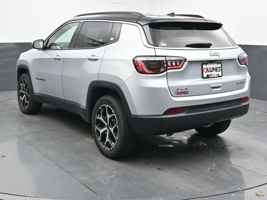 Used 2025 Jeep Compass Limited AWD/4WD image 9