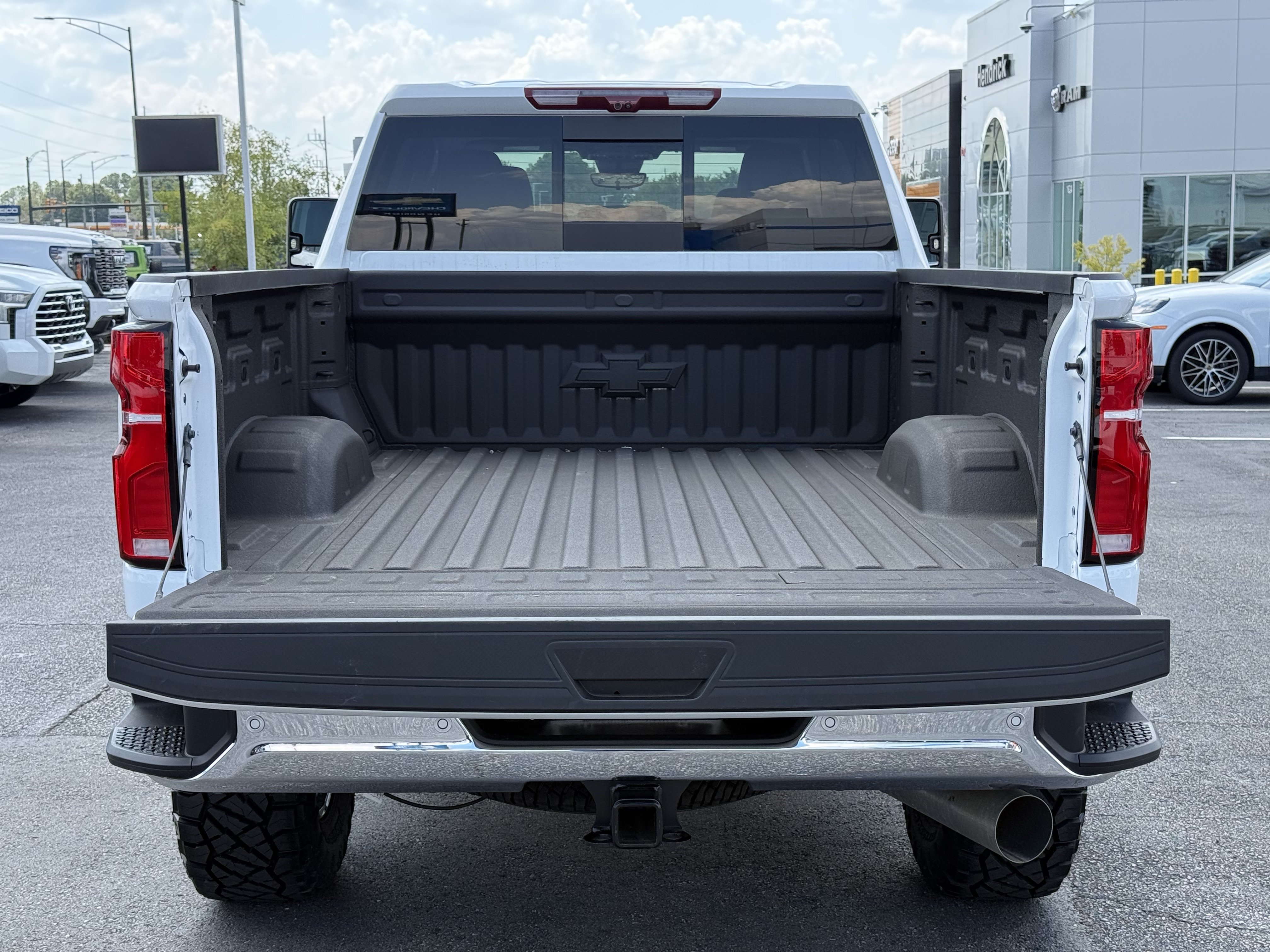 New 2026 Chevrolet Silverado 2500 LTZ w/ LTZ Premium Package AWD/4WD image 36