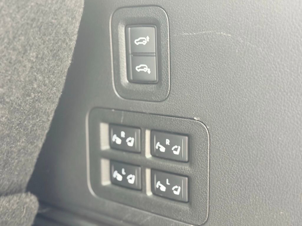 Used 2025 INFINITI QX80 Sensory image 66