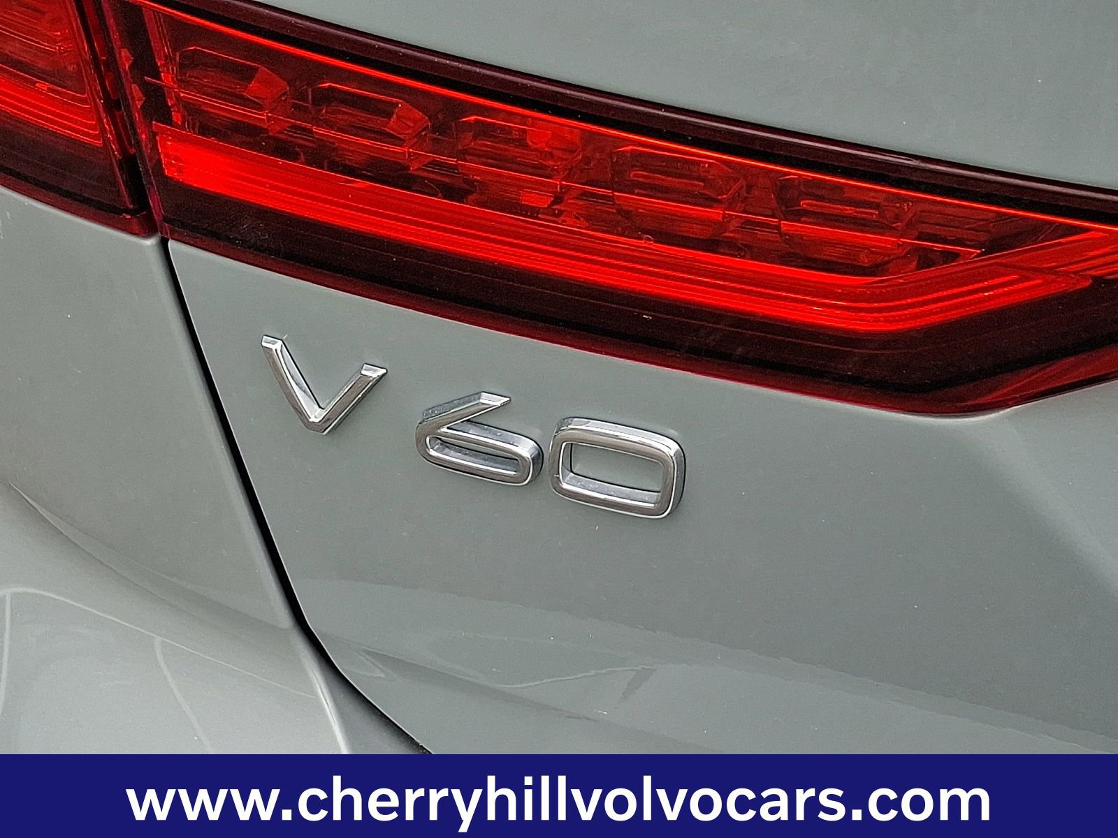 Certified 2025 Volvo V60 B5 Cross Country Plus image 30