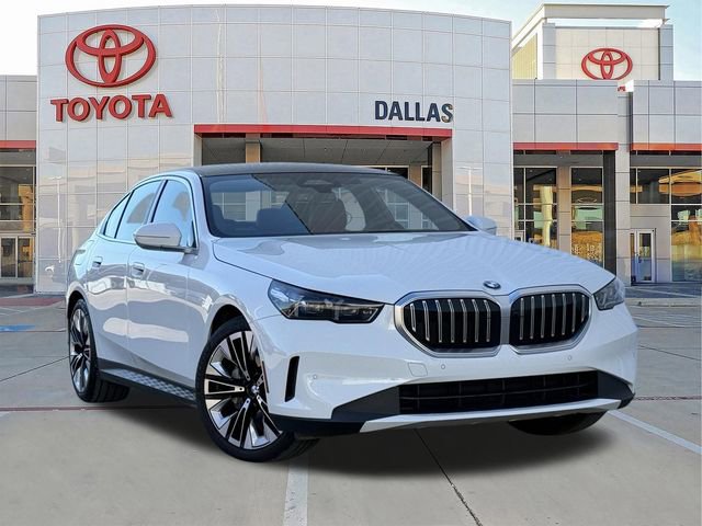 Used 2024 BMW 530i w/ M Sport Package image 1