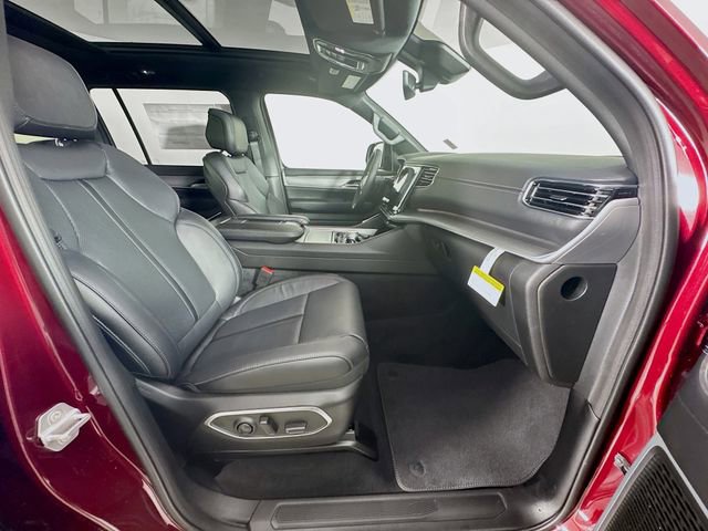 New 2025 Jeep Wagoneer L Series II image 34