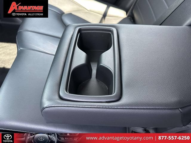 Certified 2021 Toyota Highlander XLE AWD/4WD image 14