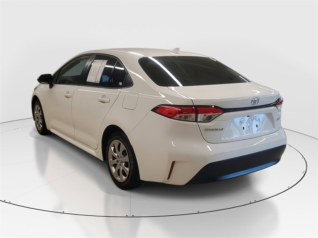 Used 2023 Toyota Corolla LE image 5