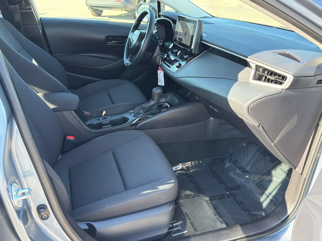 Used 2026 Toyota Corolla LE FWD image 8