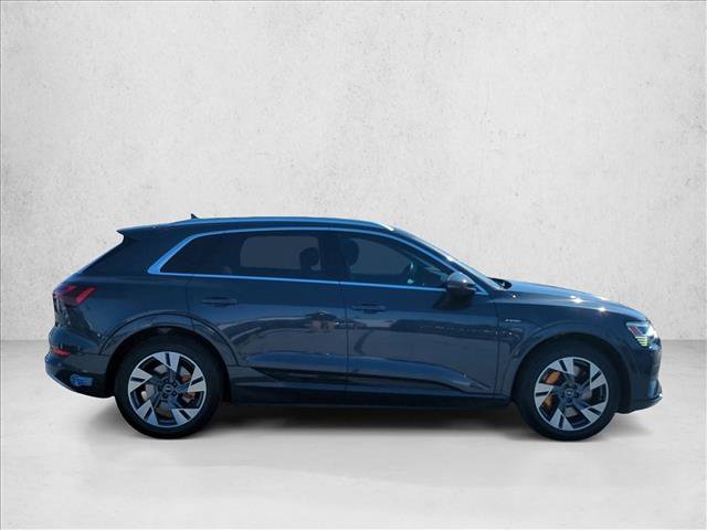 Used 2021 Audi e-tron Premium Plus w/ Premium Plus Package AWD/4WD image 4