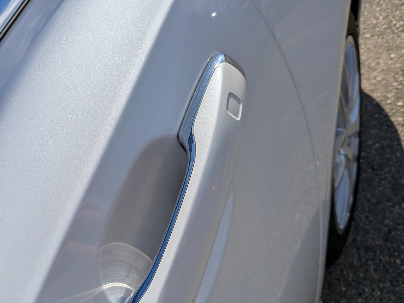 Used 2018 Volvo S90 T8 Inscription w/ Convenience Package AWD/4WD image 18