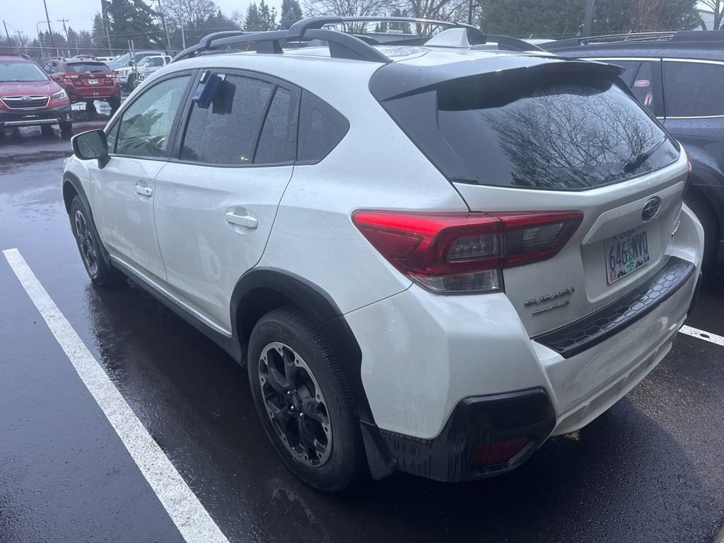 Used 2022 Subaru Crosstrek 2.0i Premium w/ Moonroof Package image 2