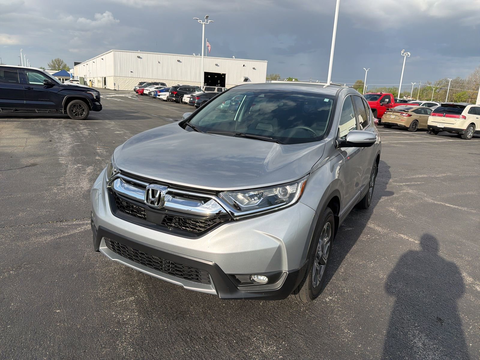 Used 2019 Honda CR-V EX image 2