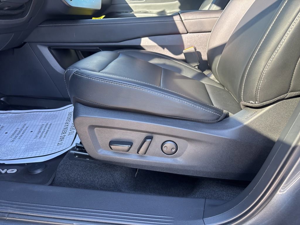 Used 2025 Nissan Murano SV image 18