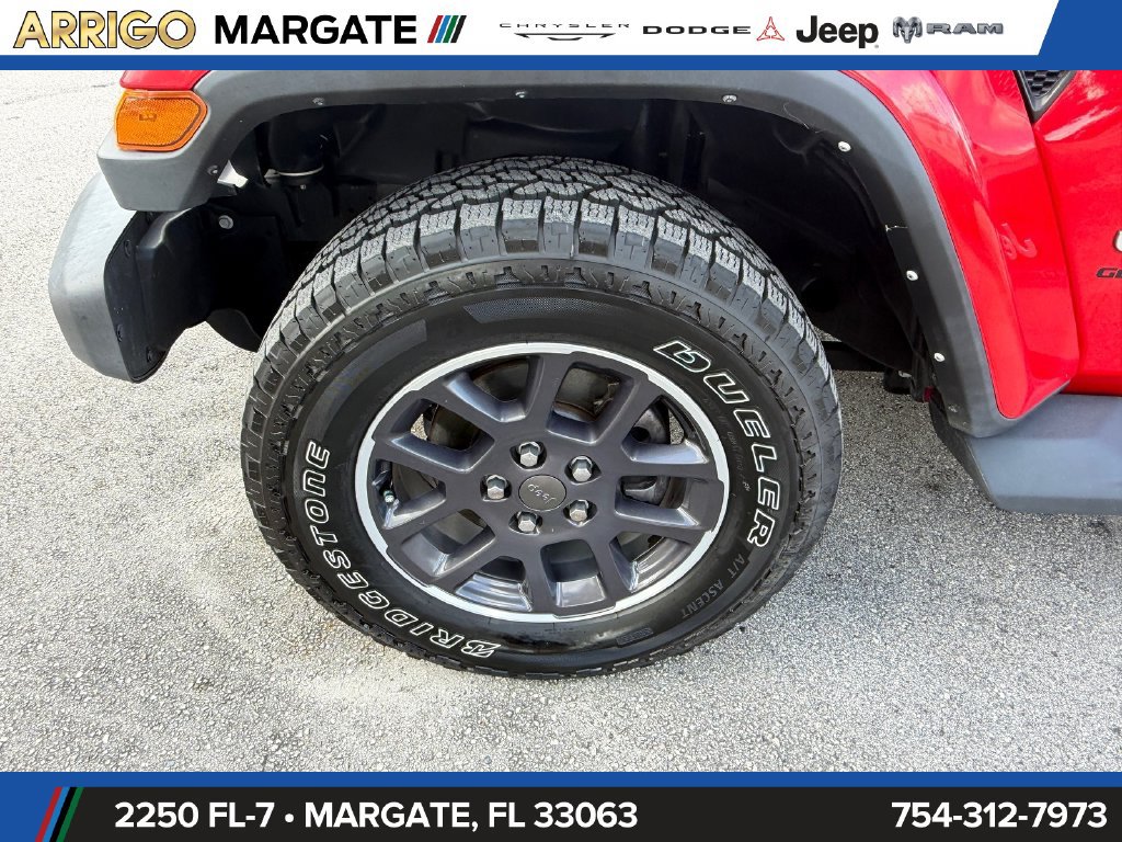 Certified 2023 Jeep Gladiator Overland w/ Popular Equipment Package AWD/4WD image 19