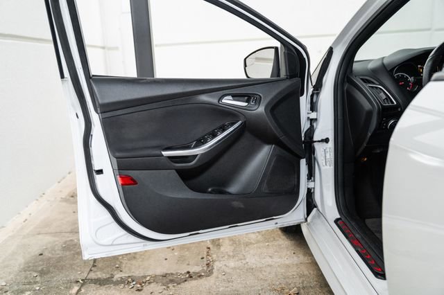 Used 2016 Ford Focus ST image 61