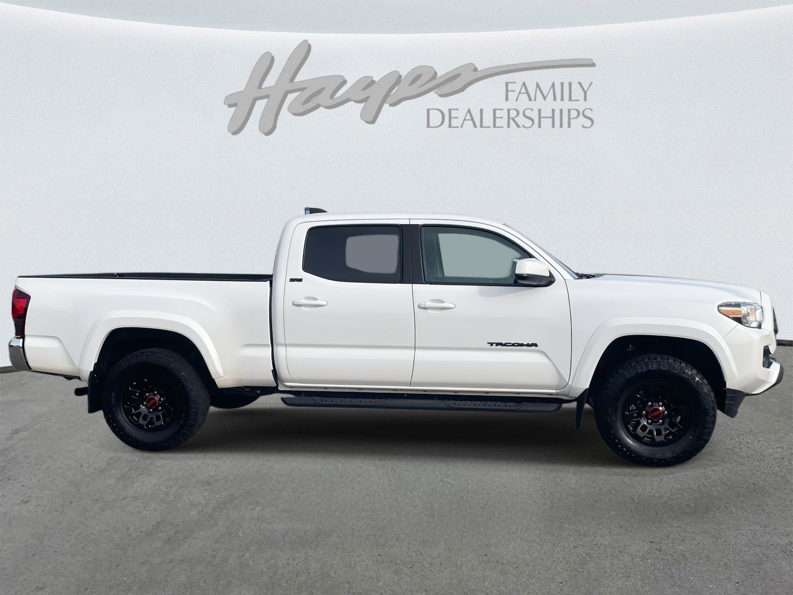 Used 2022 Toyota Tacoma SR5 image 35