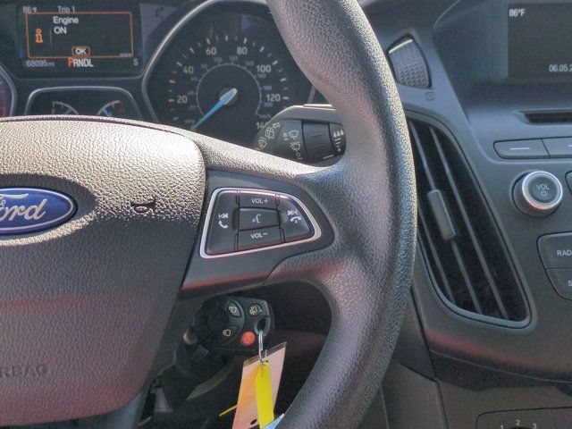 Used 2015 Ford Focus SE FWD image 19