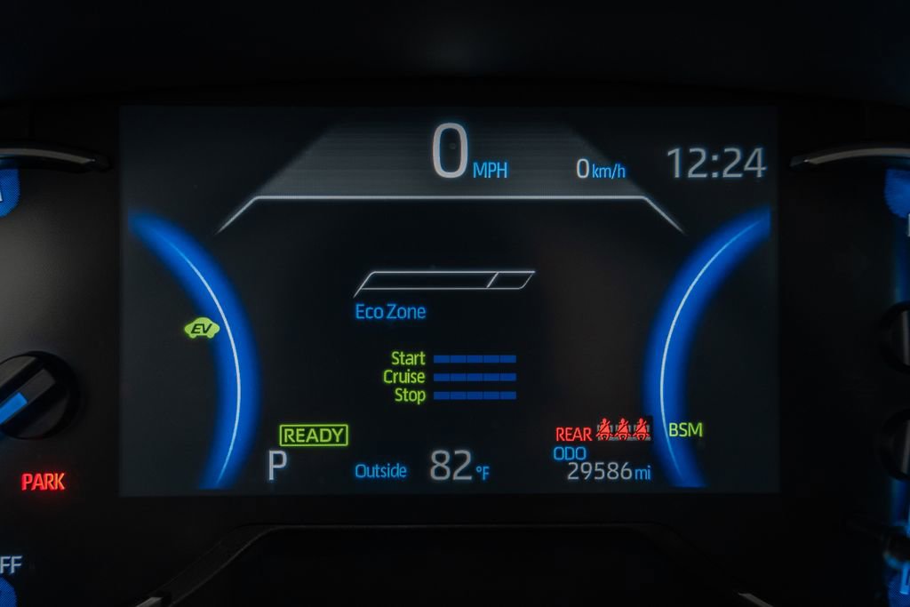 Used 2025 Toyota RAV4 XLE image 37