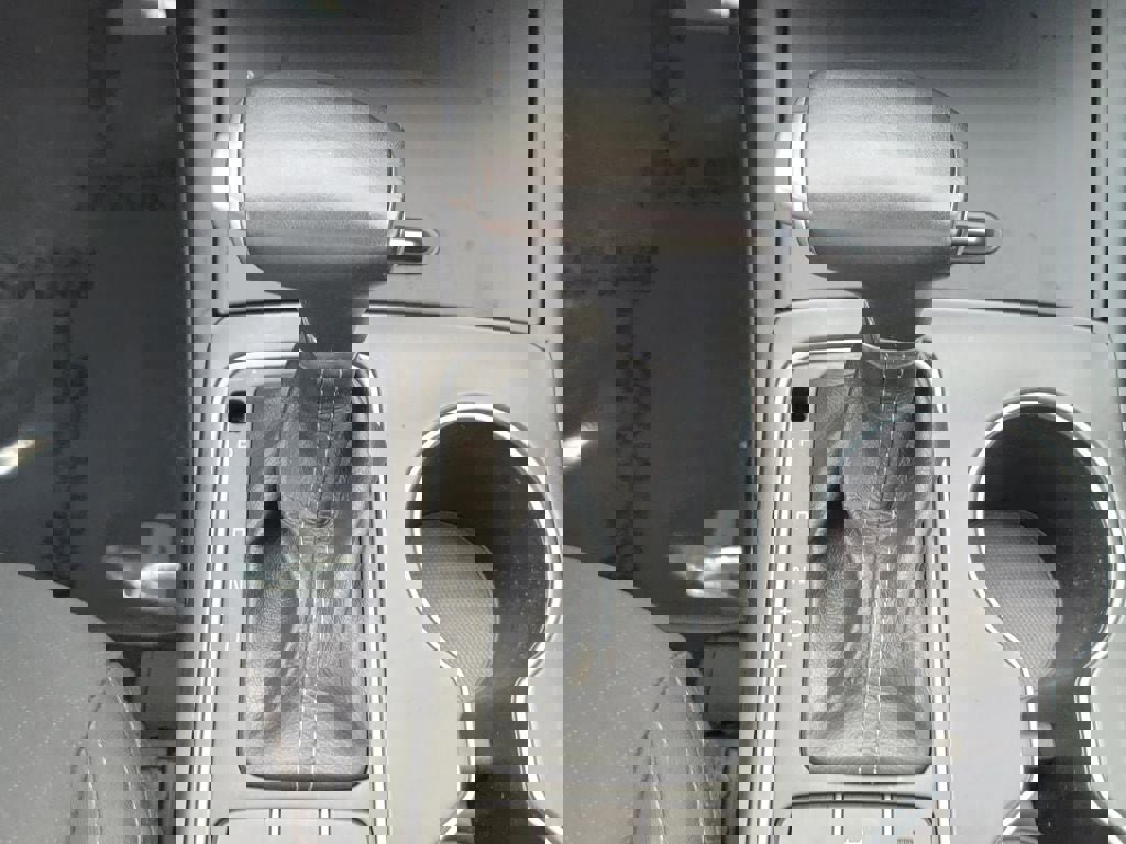 Used 2019 Kia Sorento LX w/ LX Convenience Package image 24