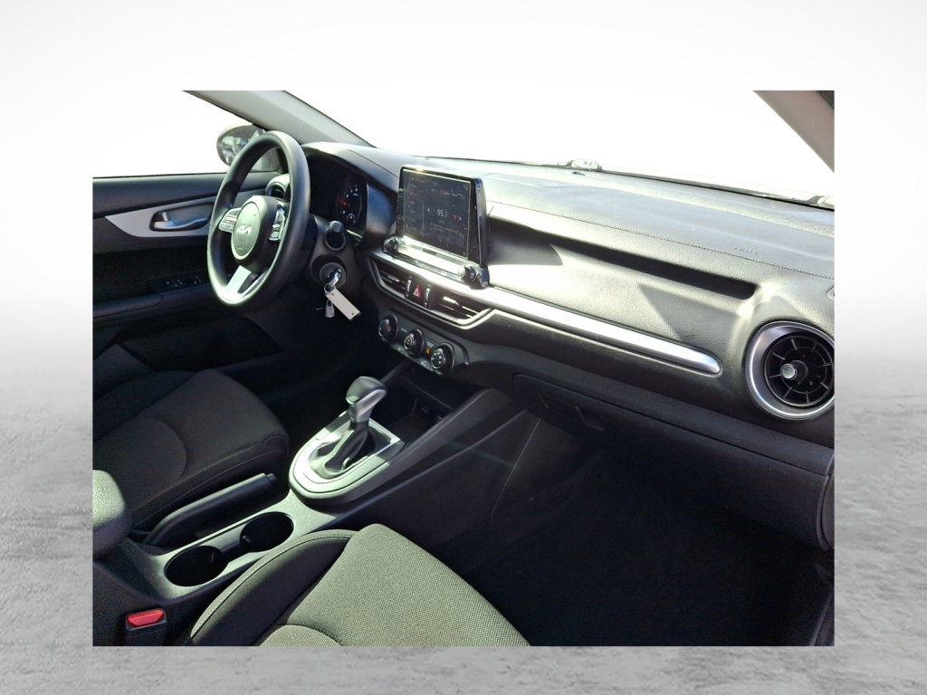 Used 2023 Kia Forte LXS image 12