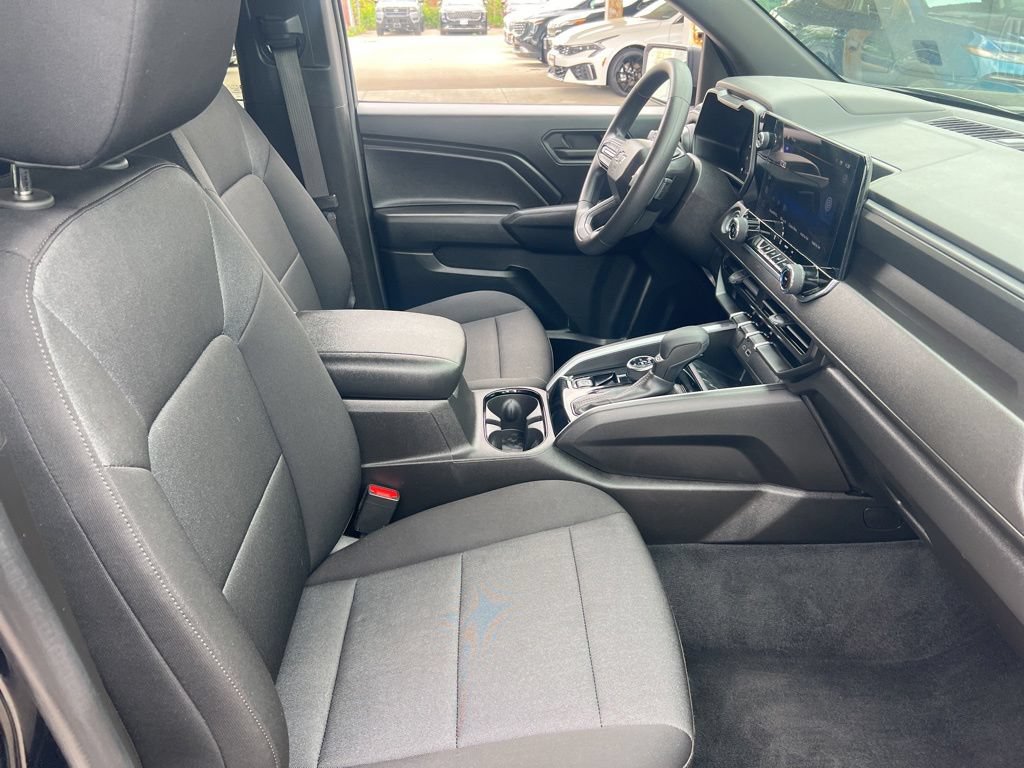 Used 2024 Chevrolet Colorado Trail Boss w/ Advanced Trailering Package AWD/4WD image 18