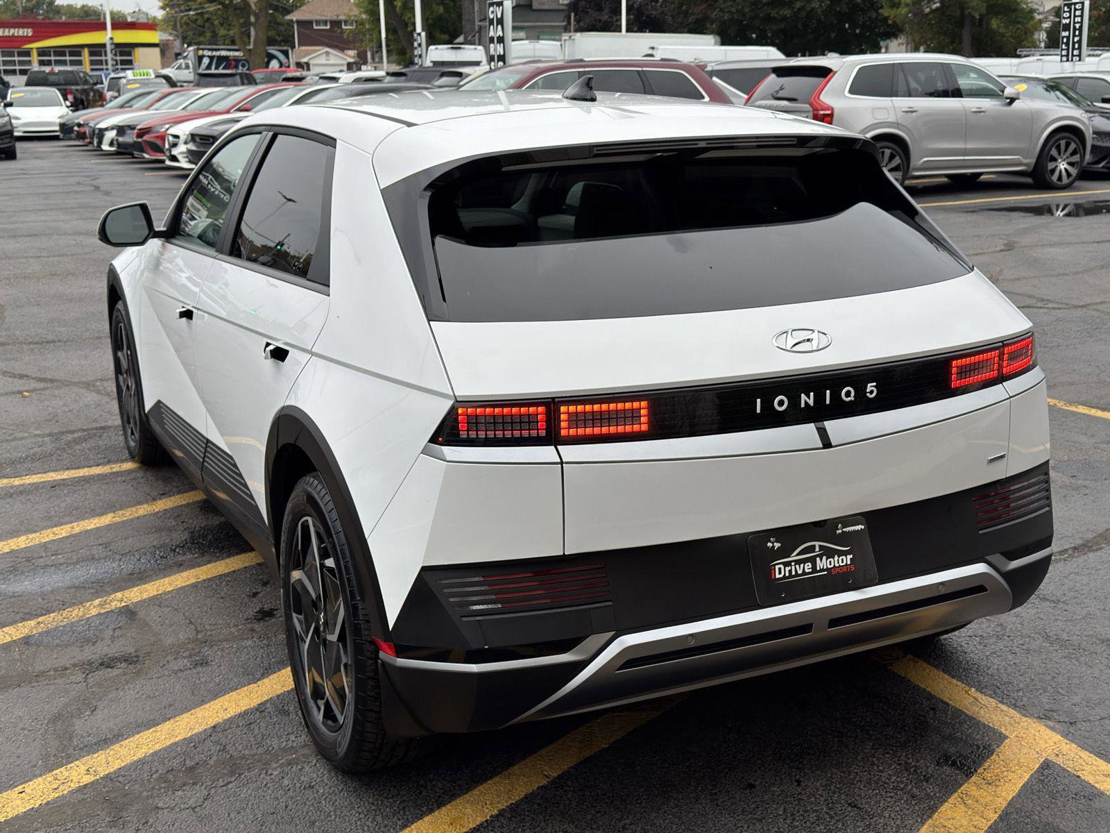 Used 2023 Hyundai Ioniq 5 SEL image 14