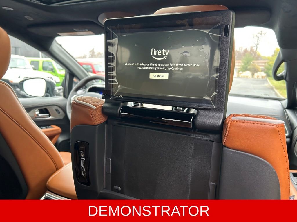 New 2026 Chrysler Pacifica Pinnacle image 29