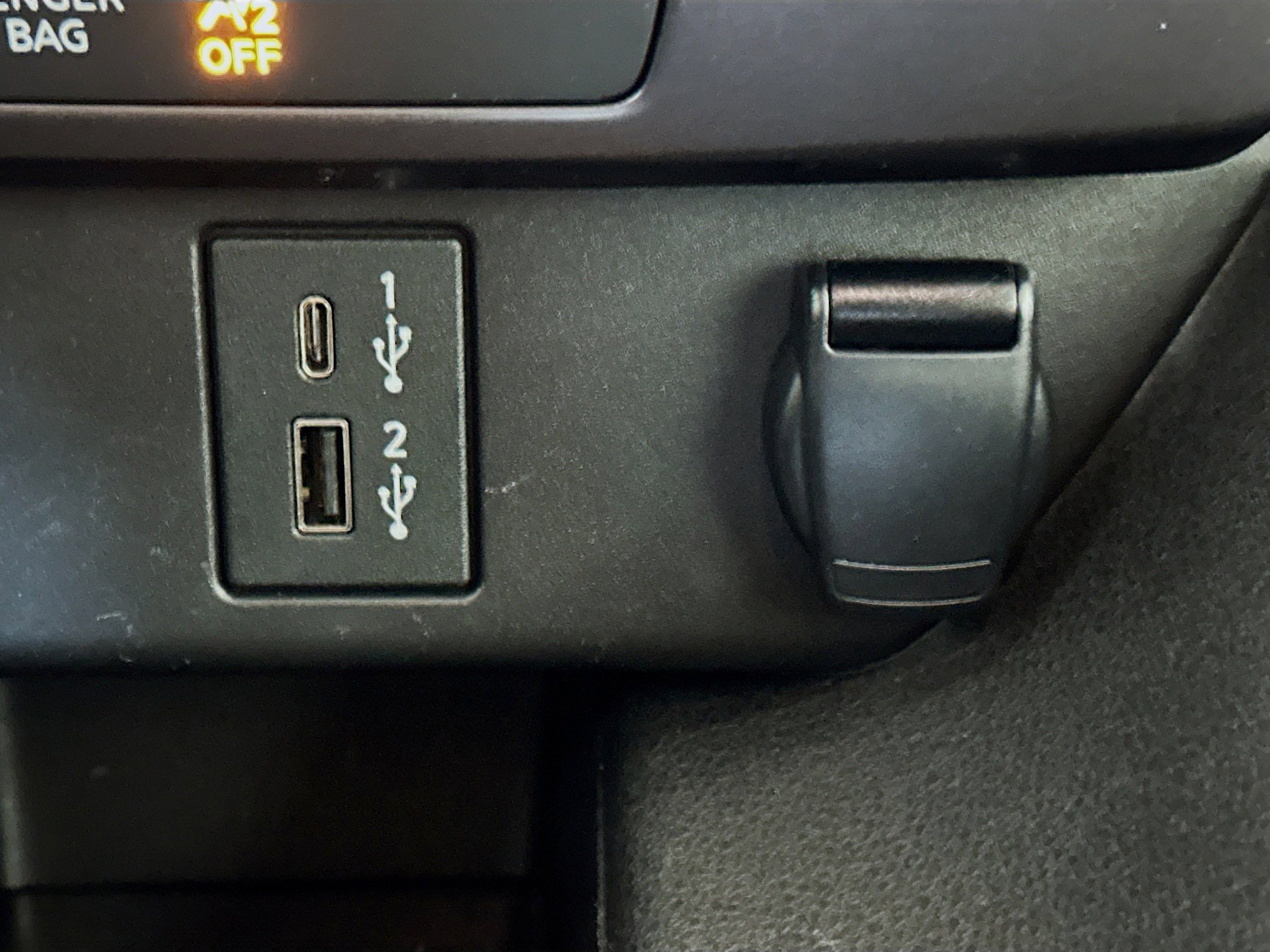 Used 2025 Nissan Leaf S FWD image 25