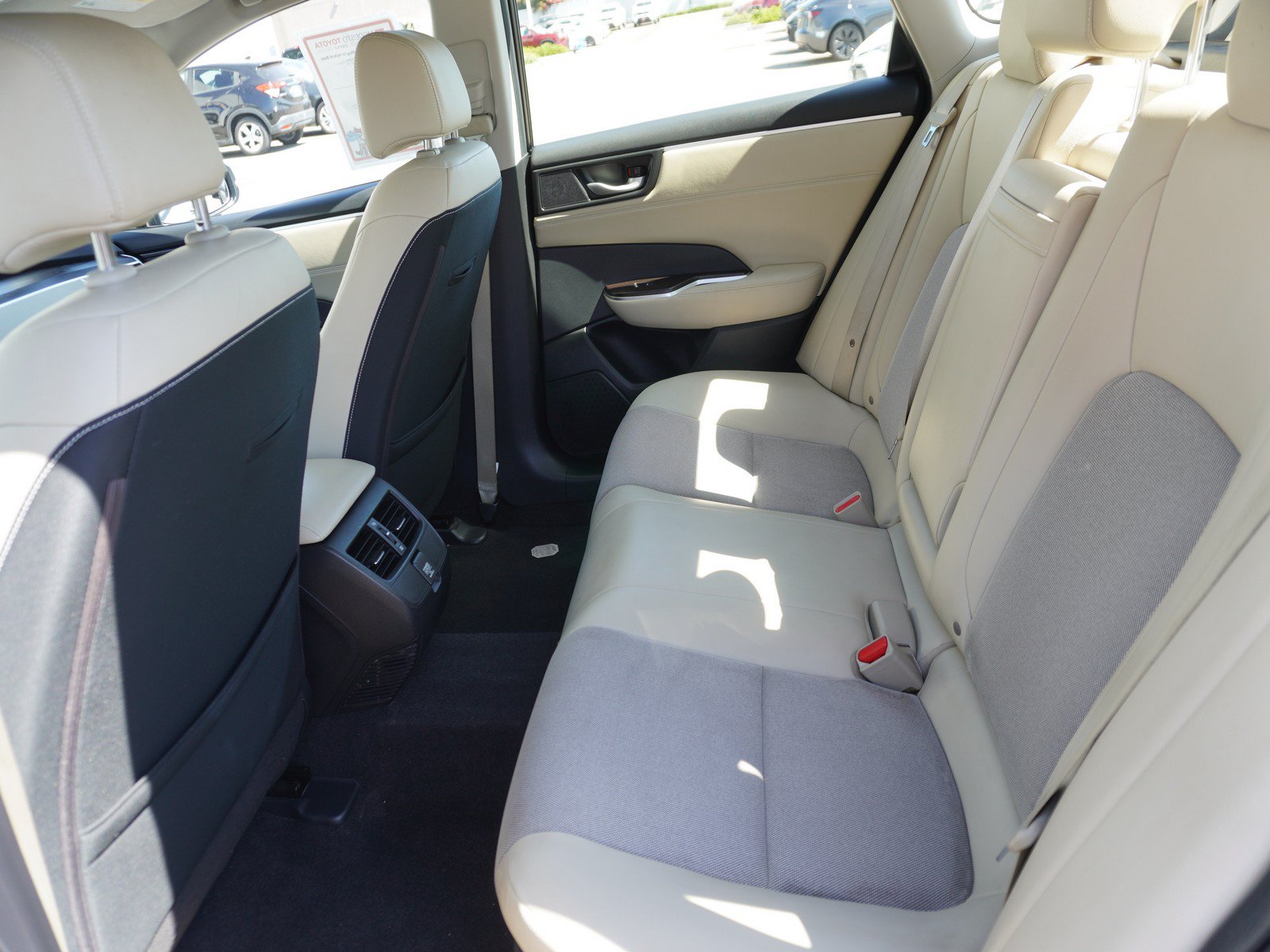 Used 2019 Honda Clarity Plug-In Hybrid image 14