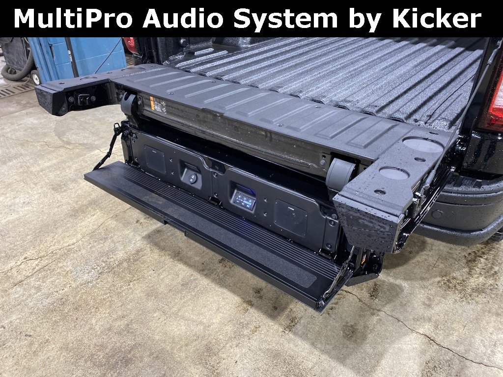 Used 2023 GMC Sierra 1500 AT4X w/ AT4X AEV Edition image 5