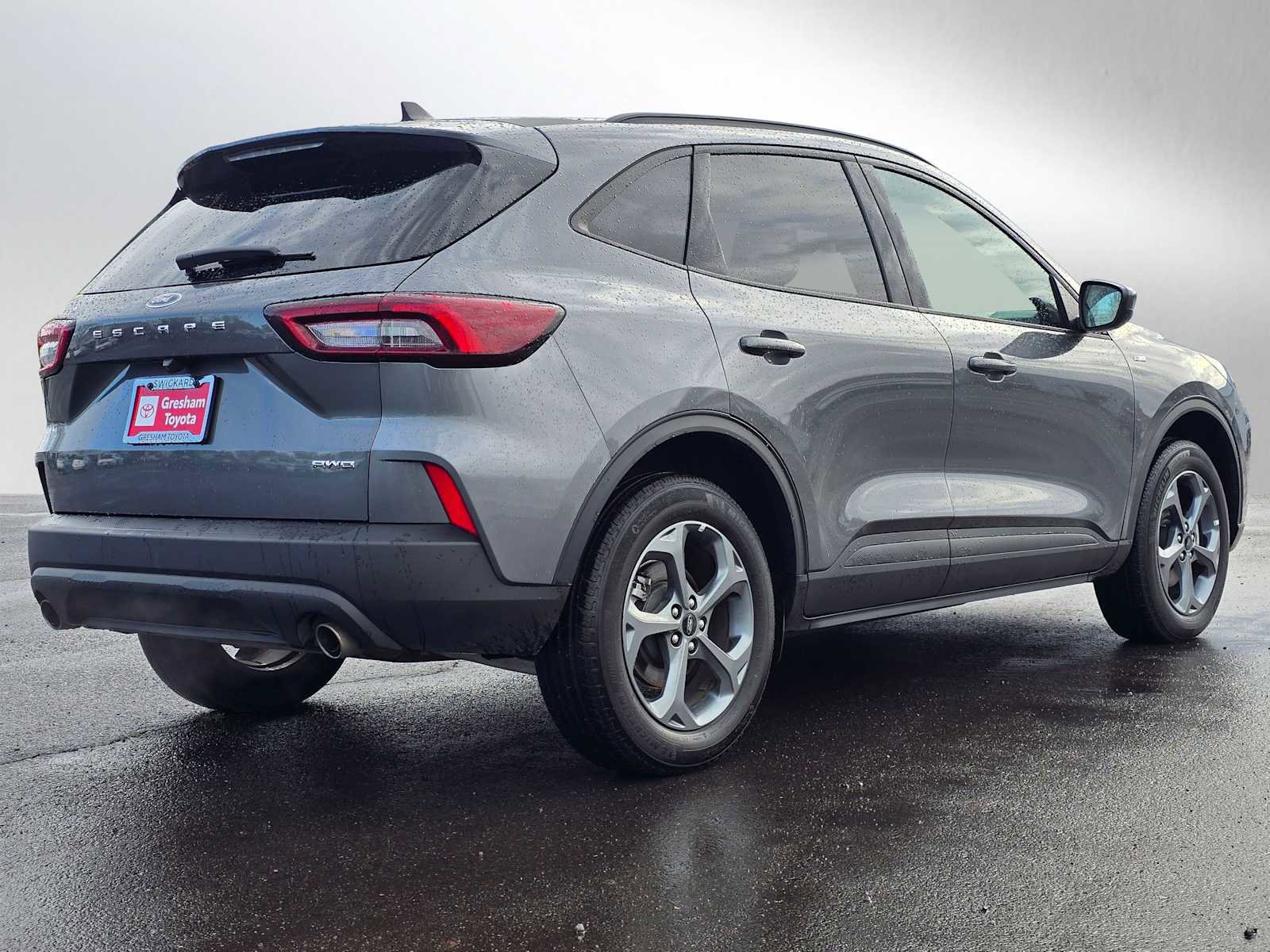 Used 2025 Ford Escape ST-Line Select AWD/4WD image 3