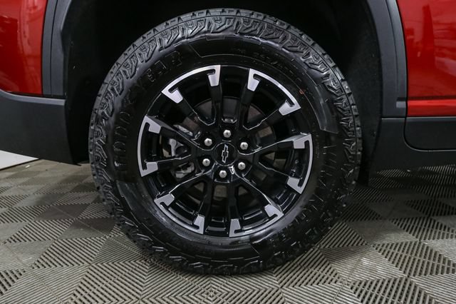Used 2026 Chevrolet Traverse Z71 w/ LPO, Floor Liner Package AWD/4WD image 16