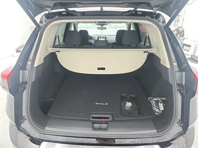New 2025 Nissan Rogue SV image 36