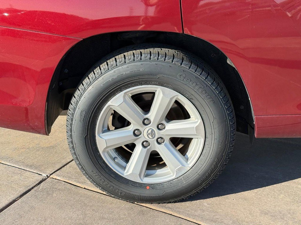 Used 2010 Toyota Highlander 4WD image 7