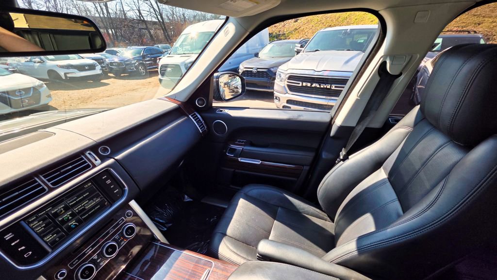 Used 2015 Land Rover Range Rover Supercharged image 16