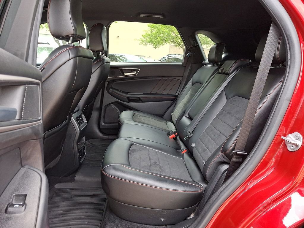 Used 2021 Ford Edge ST-Line FWD image 10