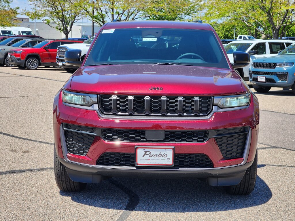 New 2026 Jeep Grand Cherokee L Altitude AWD/4WD image 6