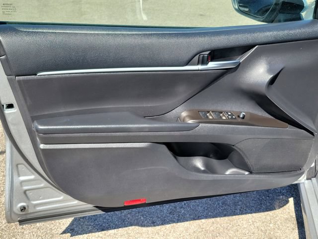 Used 2023 Toyota Camry SE FWD image 25