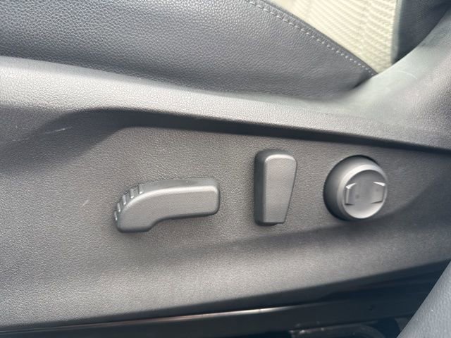 Used 2023 Subaru Forester Premium image 15