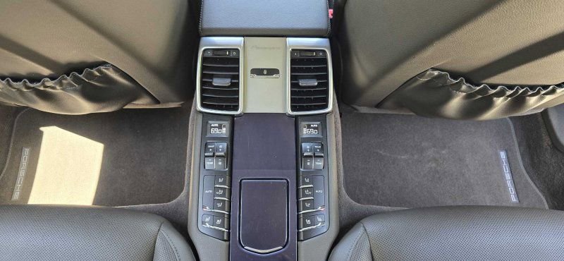 Used 2016 Porsche Panamera 4 AWD/4WD image 29