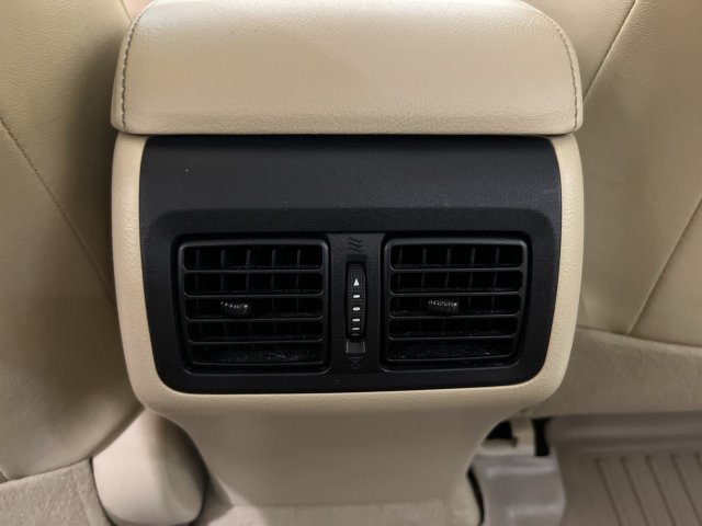 Used 2017 Toyota Camry XLE FWD image 21